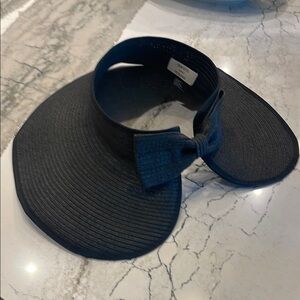 David and Young Black Wide-Brim Bow Detail Visor